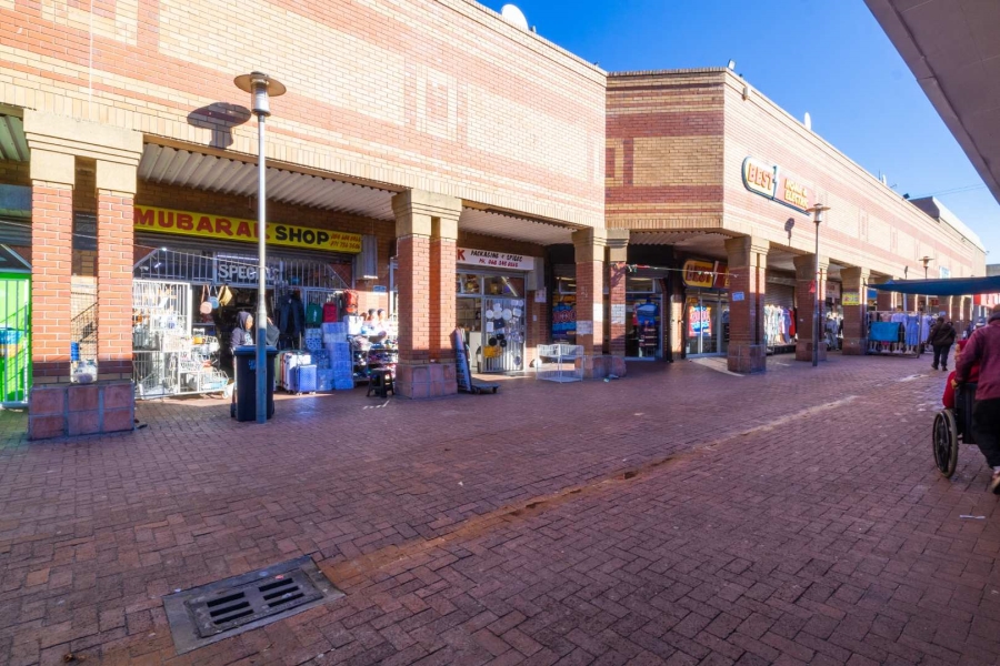 Commercial Property for Sale in Tafelsig Western Cape